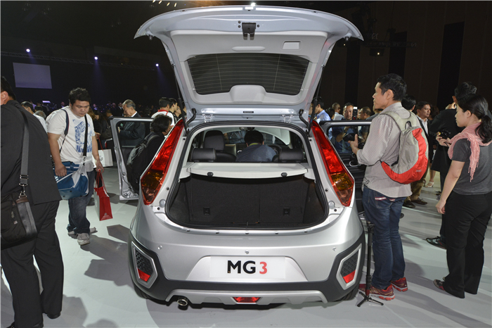 MG直道而行：引入多姿多彩的新MG3 強力殺入B級掀背車市場 瞄準(zhǔn)Y世代