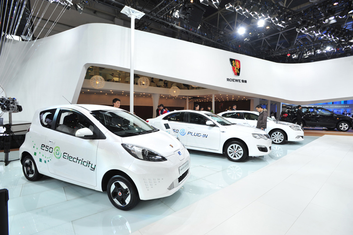 更時尚、更科技、更實用 “新一代跨領(lǐng)域?qū)I(yè)SUV”榮威W5 Urban Concept全球首發(fā)